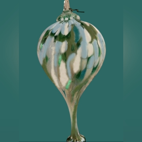 VINTAGE VENETIAN HAND BLOWN IRIDESCENT FINIAL GLASS CHRISTMAS ORNAMENT - Picture 2 of 5